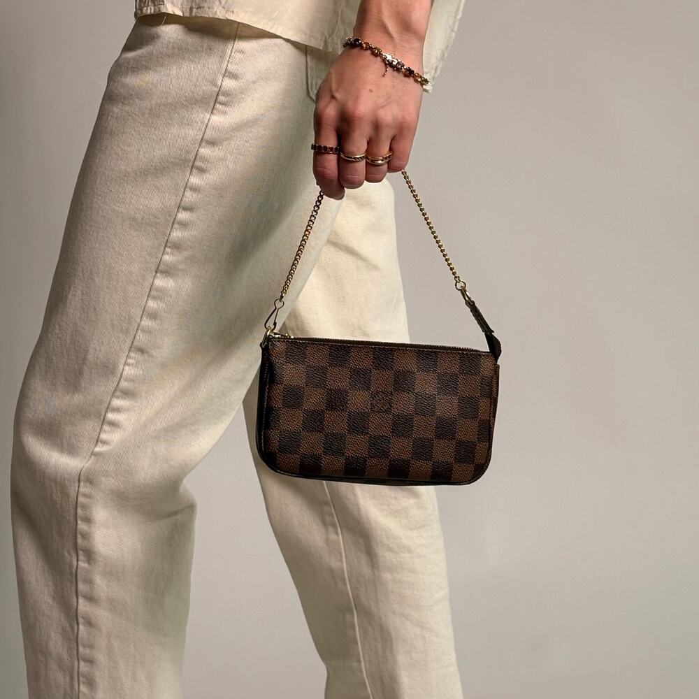Louis Vuitton Mini Pochette Accessoires - Damier Ebène